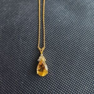 Natural Pear Citrine & 5 Diamond  Pendant in 18k Gold plate